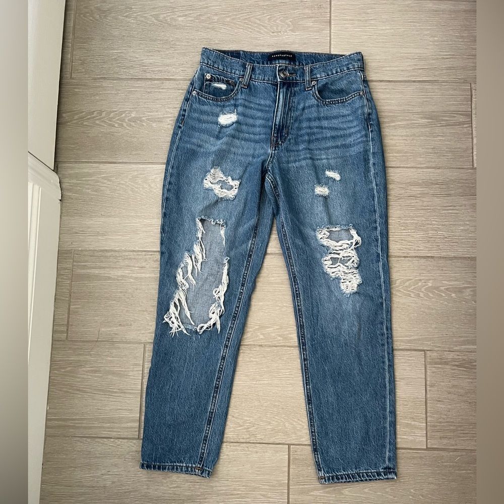 Aéropostale High-Rise Mom Jean size 6